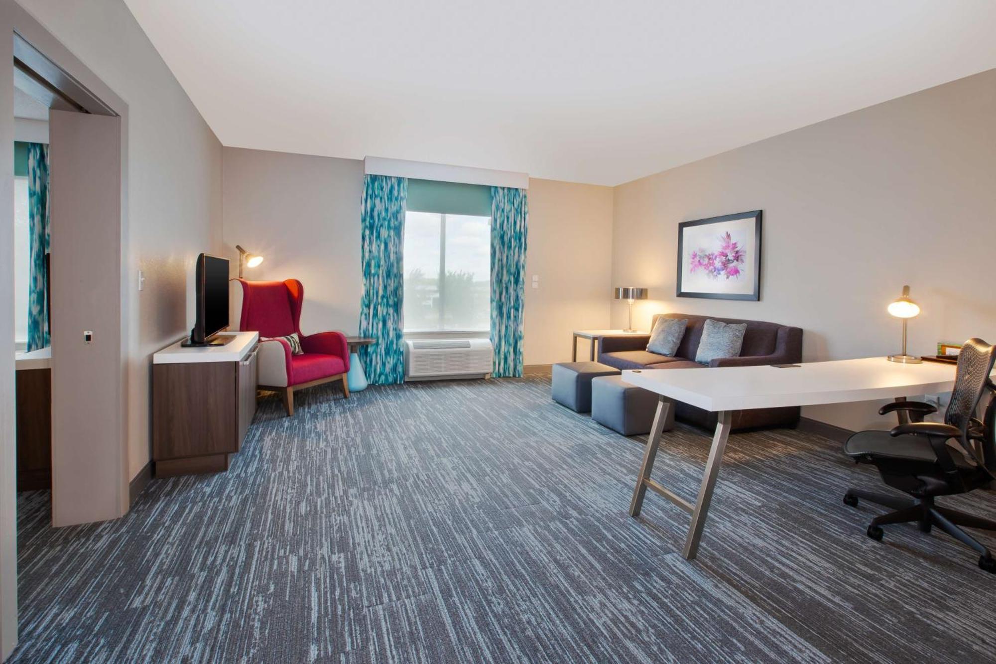 One-Bedroom King Suite