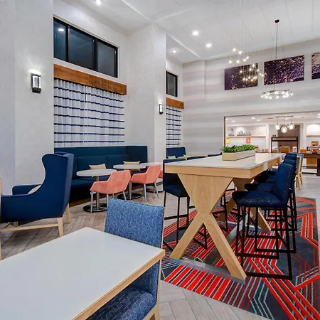 Hampton Inn & Suites Dayton-Vandalia-3